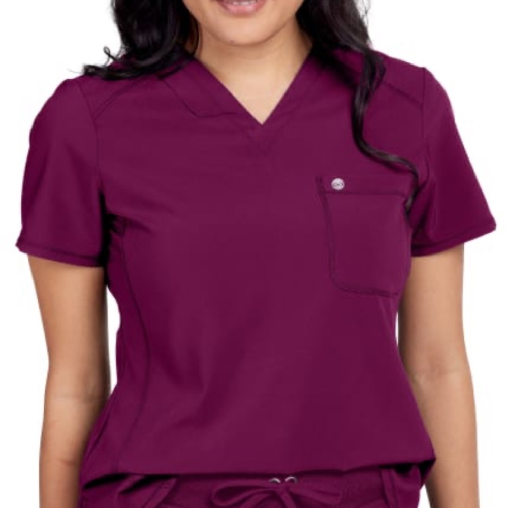 Cherokee scrub top